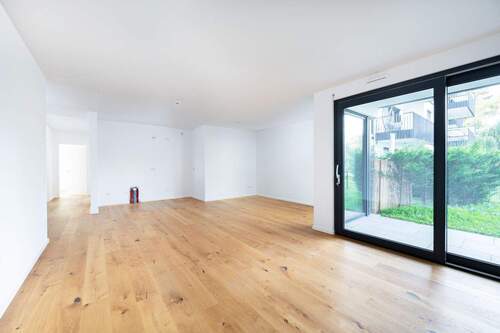 Beispielfotos aus Wohnungen im selben Haus - 