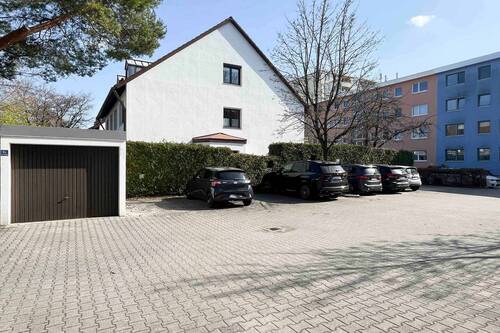 Parkplatz - 