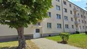 Hausansicht - 3 Zimmer Etagenwohnung zur Miete in Merseburg