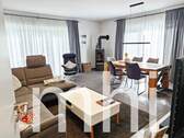 Wohn- / Esszimmer - 
