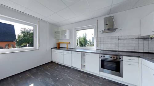 Küche im EG - 6 Zimmer Mehrfamilienhaus, Wohnhaus in Burgthann / Unterferrieden