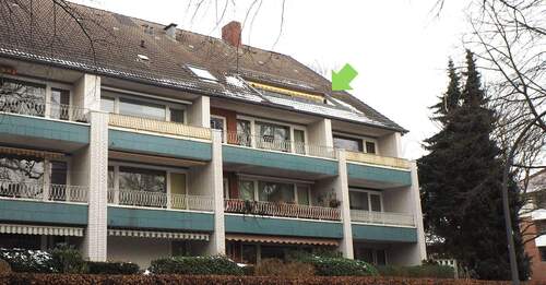 Hausansicht - Endetagen Wohnung in Hamburg Niendorf mit Ausbaumöglichkeit !