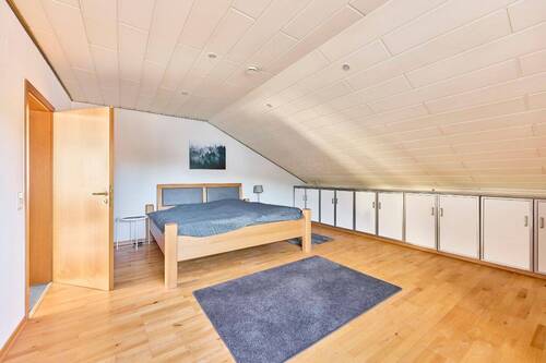 Schlafzimmer DG - 