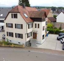 Gepflegtes Mehrfamilienhaus mit 3 Einheiten in zentraler Lage von Friesenheim zu verkaufen!