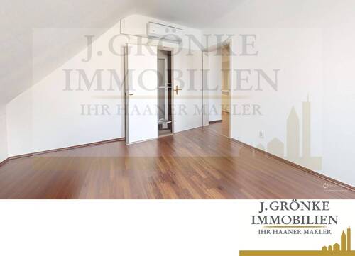 Schlafzimmer - 3 Zimmer Etagenwohnung zum Kaufen in Langen