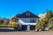 Zufahrt Tiefgaragen/Stellplätze - 7 Zimmer Einfamilienhaus in Trittau