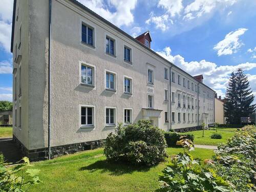 Hausansicht - Frisch renoviert: moderne Altbauwohnung nahe der Innenstadt im bequemen Hochparterre