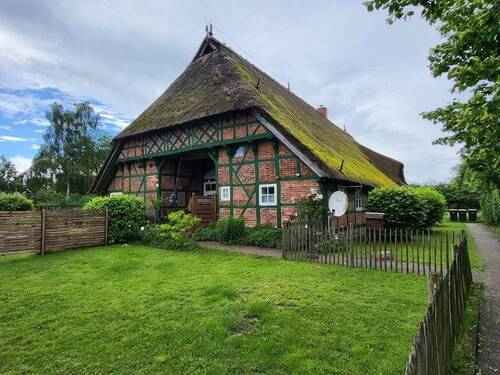Objektansicht - Mehrfamilienhaus, Wohnhaus mit 401,70 m&sup2; in Thandorf zum Kaufen