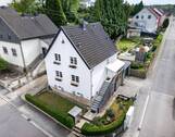 Luftperspektive - Aufwendig renoviertes idyllisches Einfamilienhaus mit schönem Garten, Terrasse u. Garage + Sichern Sie sich Ihr neues Zuhause !