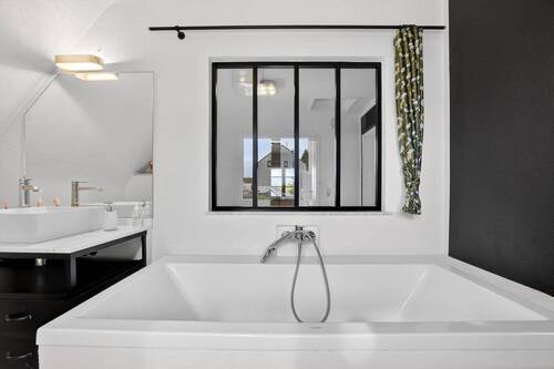 Badewanne Dachgeschoss Badezimmer - 