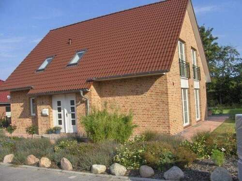 Gebäudeansicht - 5 Zimmer Einfamilienhaus zum Kaufen in Damsdorf