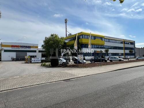 Frontansicht - Gewerbeliegenschaft mit bester Verkehrsanbindung in MG-Wickrath