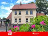 Hausansicht - Platz für die ganze Familie - 399.000,00 EUR Kaufpreis, ca.  218,00 m² Wohnfläche