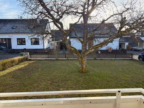 Blick vom Balkon auf Garten - Einfamilienhaus mit 130,00 m&sup2; in Dettenhausen zum Kaufen