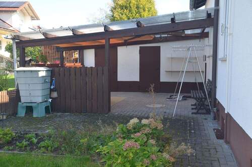 rückseitige Terrasse - 