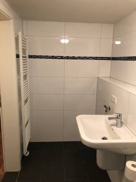 Wohnung 2 - 1. OG, Vollbad - 