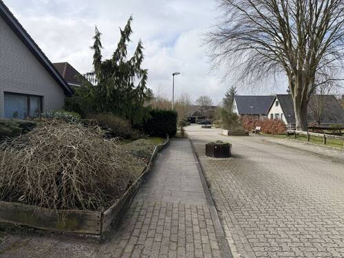 Ohne Durchgangsverkehr - 4 Zimmer Bungalow zum Kaufen in Cadenberge