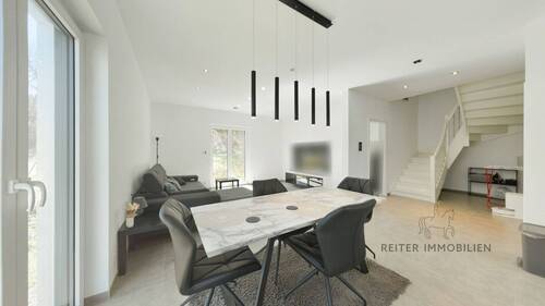 EG: Großzügiger Wohn-Essbereich - 