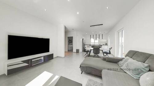 EG: Großzügiger Wohn-Essbereich - 