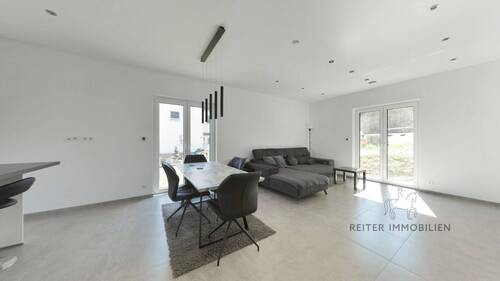 EG: Großzügiger Wohn-Essbereich - 