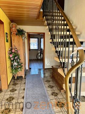 57EC65F2-2112-48BC-8C33-CFF30EE0E47F_1_201_a - 