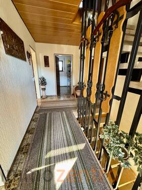 9008DD27-6DD0-48F6-A5F8-7738D3E972B9_1_201_a - 