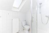 2. Badezimmer mit Dusche WC/Waschbecken DG - 