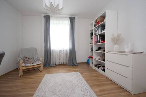 Schlafzimmer_groß_02.JPG - 