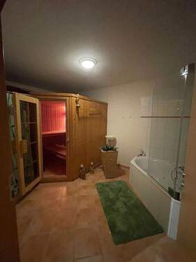 Sauna und Whirlpool - 