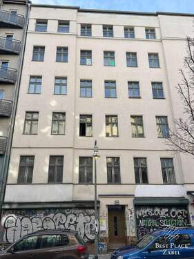 Hausansicht - Renovierungsbedürftige 3 Zimmmer-Wohnung mit Potzential im Wrangelkiez!