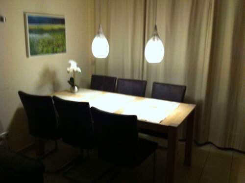 Esstisch - 3 Zimmer Doppelhaushälfte in Zandt