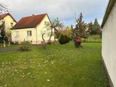 Ansicht aus Garten.jpeg - Kleines Einfamilienhaus mit Bauplatz