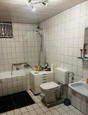 Badezimmer im UG - 