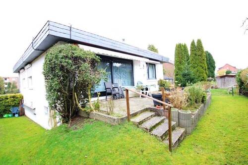 Südwestseite - Bungalow in zentraler Lage - 279.000,00&nbsp;EUR Kaufpreis, ca.&nbsp; 82,00&nbsp;m&sup2;&nbsp;Wohnfl&auml;che