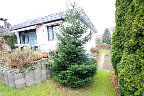 Nordwestseite - 3 Zimmer Bungalow in Seevetal