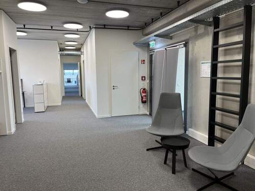 Flur - 1 Zimmer Büro in Kaarst / Holzbüttgen