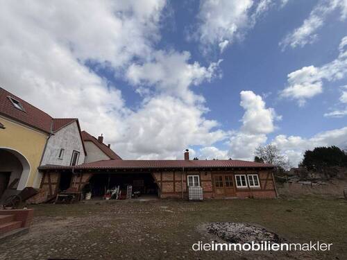 ausgebauter Seitenflügel - 