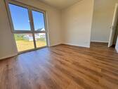 Das Schlafzimmer mit angrenzendem Ankleidezimmer - 