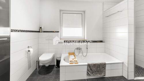 EG Badezimmer 1 - 