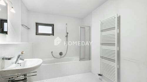 KG Badezimmer 1 - 