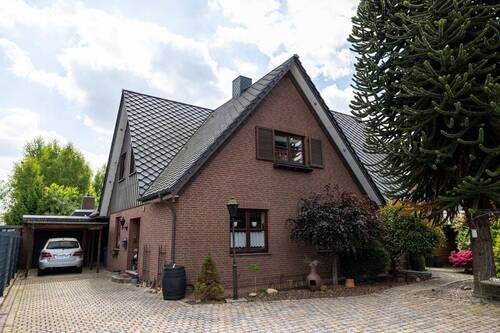 8L1A3087 - *** ZWEI HÄUSER -> EIN PREIS - RUHIGE LAGE - WOHNEN MIT BIS ZU 3 GENERATIONEN MÖGLICH ***