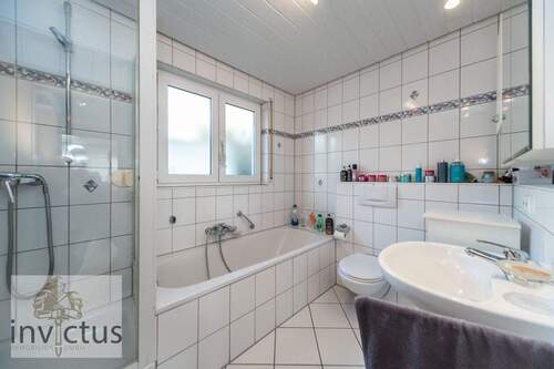 Bad- Vollausstattung - 