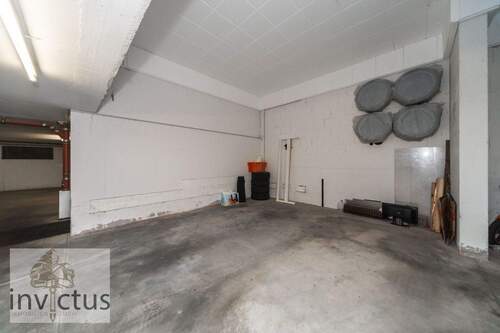 Tiefgaragenstellplatz - 