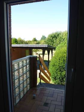 Küche_Treppe zum Garten - 