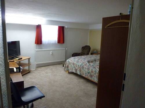 Schlafzimmer Keller - 