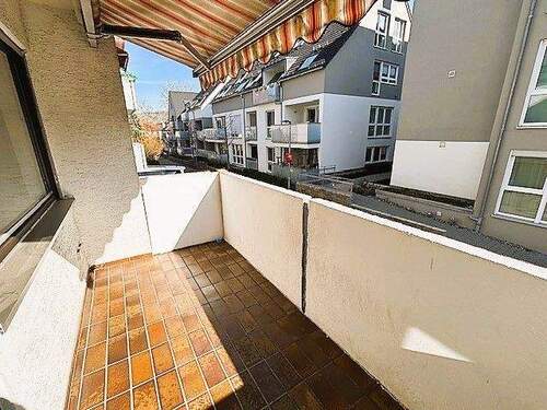 Balkon mit Steckdosen.jpeg - 