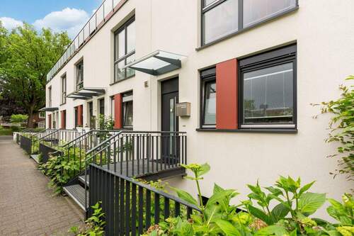 Eingang - Townhouse im Alstertal - 886.000,00&nbsp;EUR Kaufpreis, ca.&nbsp; 143,00&nbsp;m&sup2;&nbsp;Wohnfl&auml;che