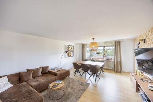 Wohnbereich - 3 Zimmer Etagenwohnung zum Kaufen in Markgröningen