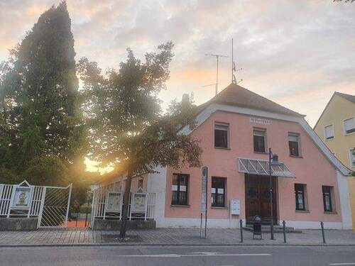 Turnhallengebäude - Am Stadtkern, markant, gemischt genutzt: ein Gebäudekomplex besonderer Art!