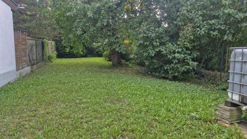 Im Garten - 6 Zimmer Mehrfamilienhaus, Wohnhaus in Alsdorf